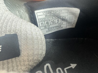 Size 11 - Brooks Levitate StealthFit 6 White Black for sale online