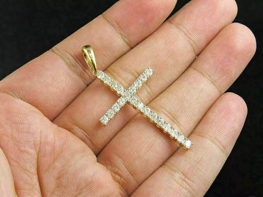 1.50 Ctw Round Simulated Diamond 14k Gold Plated Cross Pendant