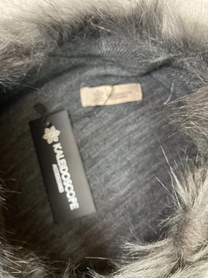 Poncho caleidoscopio para mujer talla única gris imitación piel ribete flecos geo bordado nuevo con etiquetas Foto 4 de 4