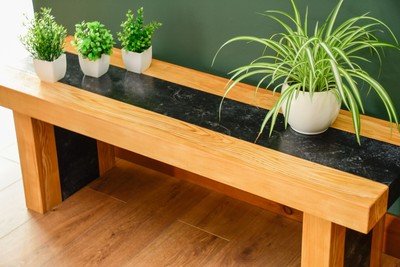 Grober Couchtisch / Beistelltisch in Marmor & Holzoptik