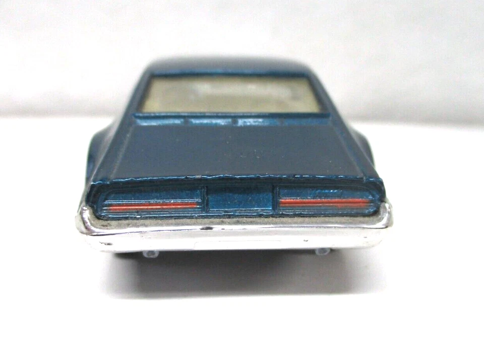 Corgi Oldsmobile Toronado 1967 diecast collectible sixties car - Image 4 of 4