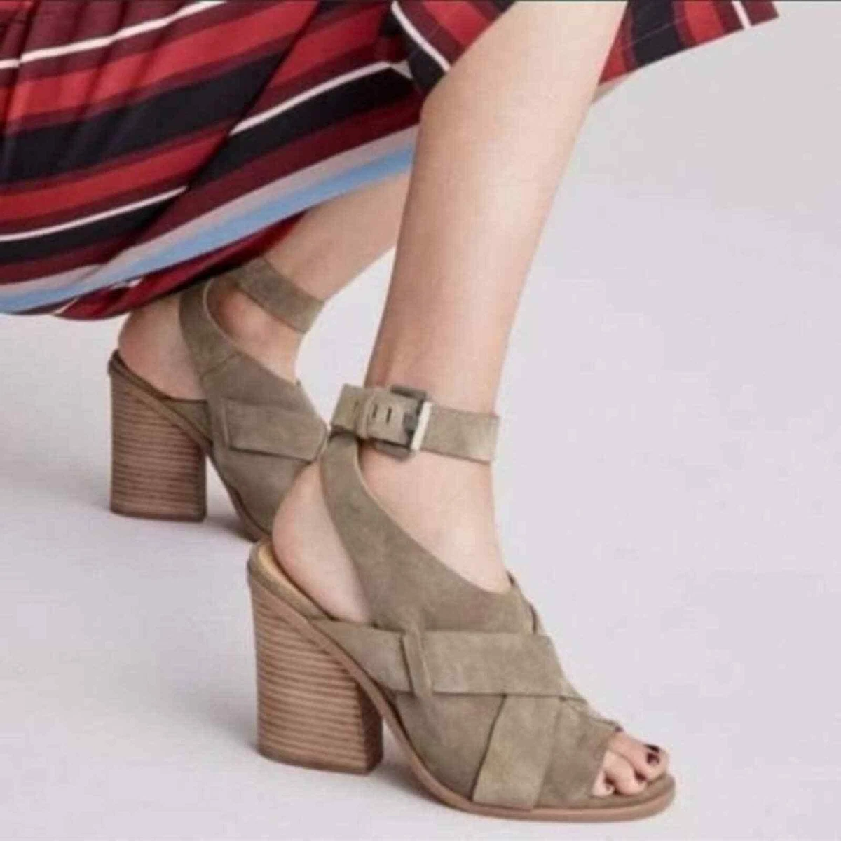 Marc fisher valen sandal clearance