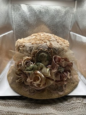 Anita's Hats & D, Made in u. s. a. Vintage hat This cloché style 1920