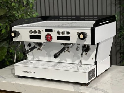 LA MARZOCCO LINEA PB 2 GRUPPEN SCHWARZ & WEISS ESPRESSOMASCHINE PESADO GRIFF