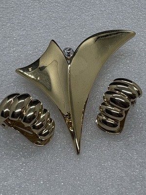 Vintage 80s 90s Pierre Lang Jewelry Set: Statement Brooch & Ribbed Clip-On Earri