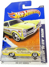 Hot Wheels Custom 66 GTO Wagon Yellow 111/240