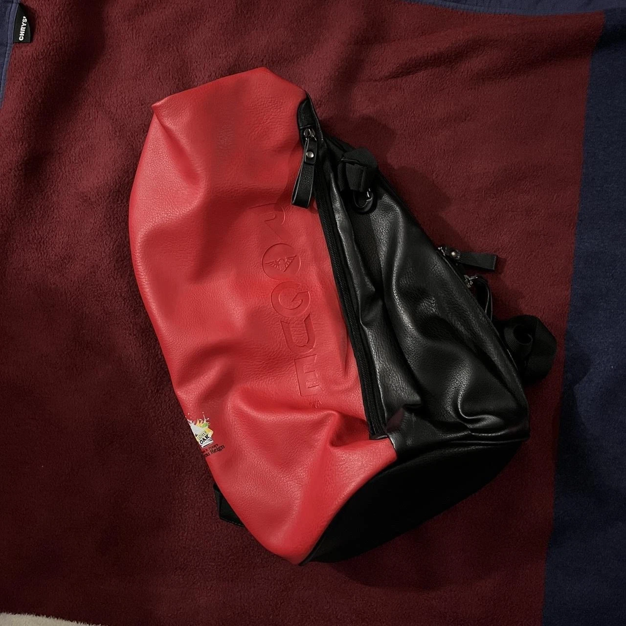 ROGUE Territory Backpack Duffle Bag Faux Leather Red Black travel White Oak
Opens in a new window or