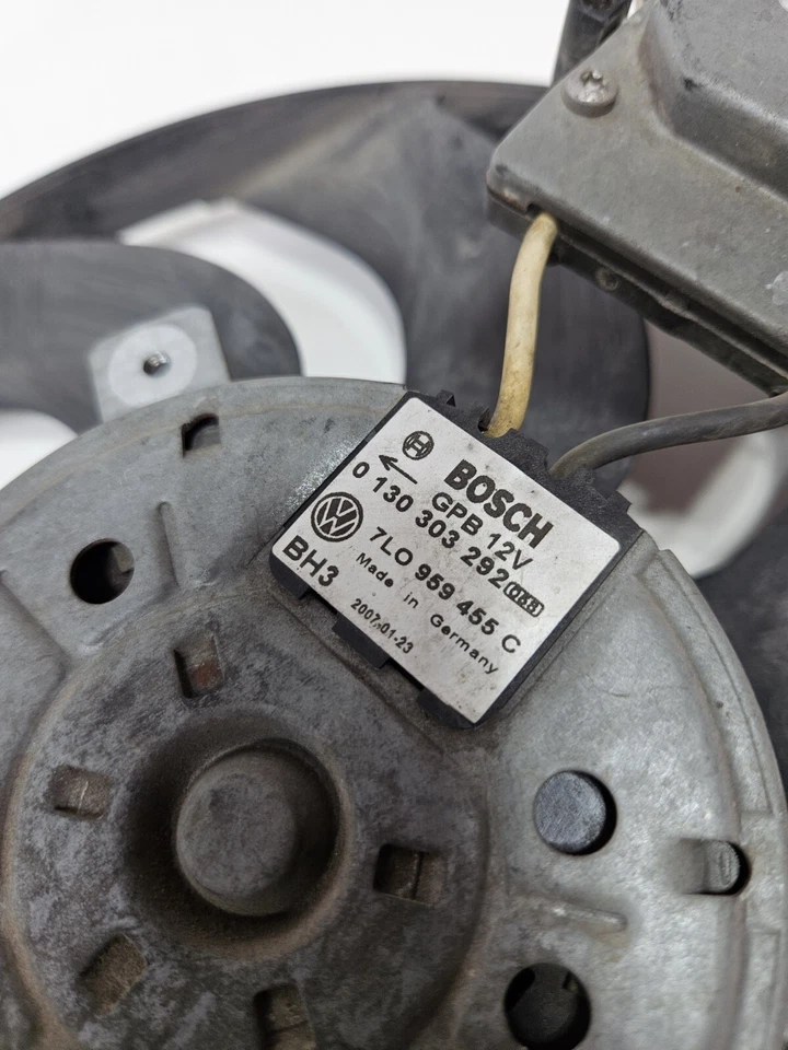 Ventilador de refrigeración radiador eléctrico izquierdo AUDI Q7 2007-2008 7L0959455C Foto 3 de 4