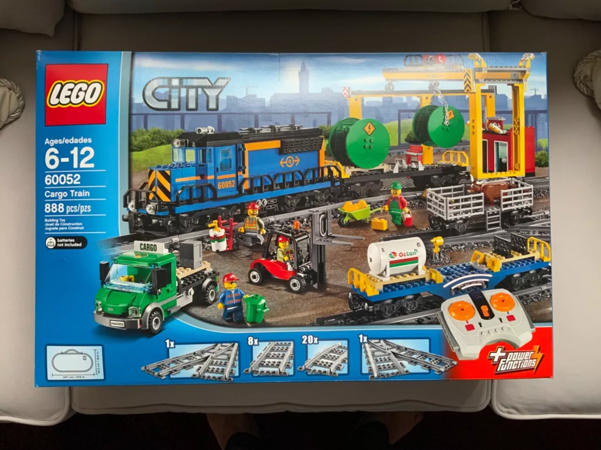 Adding Trains to the LEGO City! Room Rebuild Part 12 