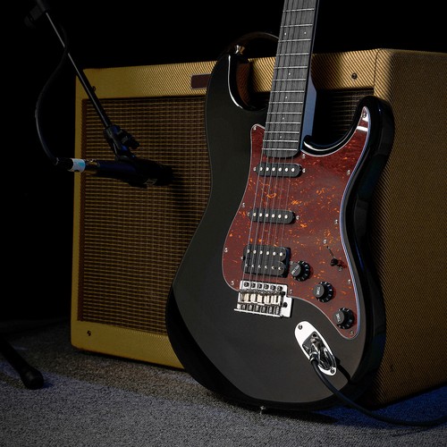 Donner DST-200 Electric Guitar HSS Pickup Single Coil Split 7 Mode + Amplifier - Picture 10 of 14