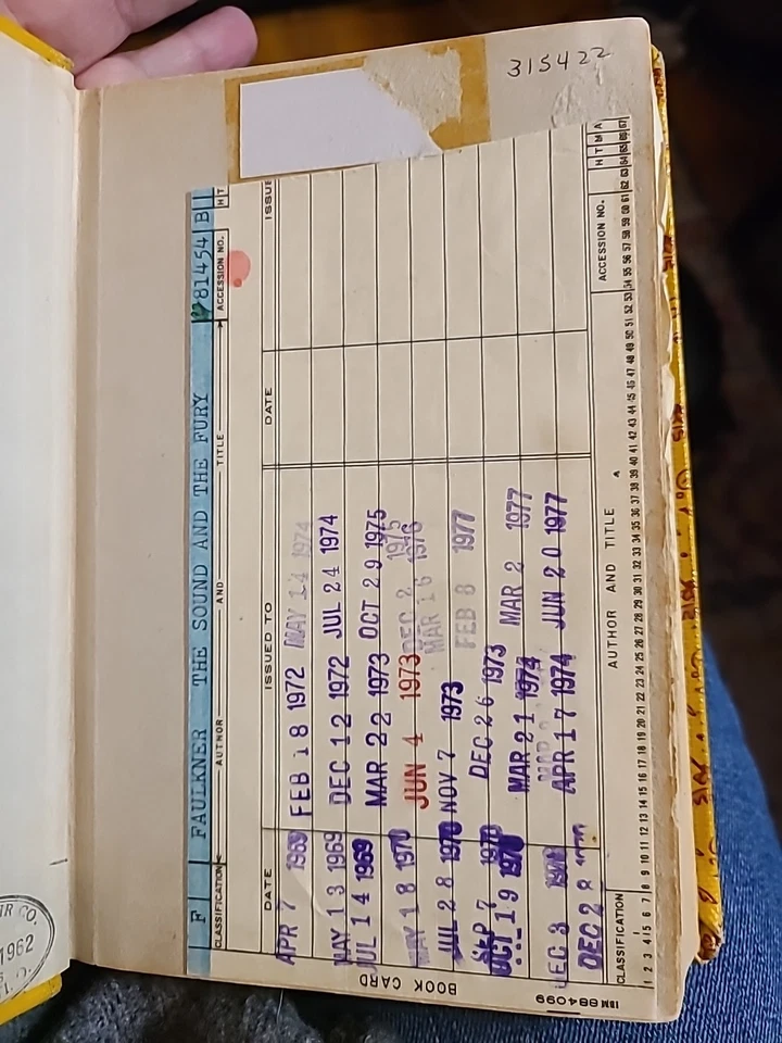 VTG Library Copy "The Sound And The Fury" And "As I Lay Dying" By Faulkner Foto 3 de 4