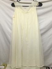 Vintage Warners Nylon Nightgown / Lingerie Medium Ivory