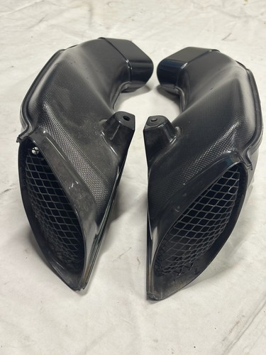 2003 2004 03 04 Suzuki GSXR 1000 Left / Right Ram Air Intake Duct Tube Pair OEM
