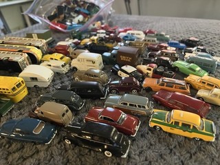 HO Scale Plastic Vehicle Lot Cars Trucks Buses Trailers Mixed Collection