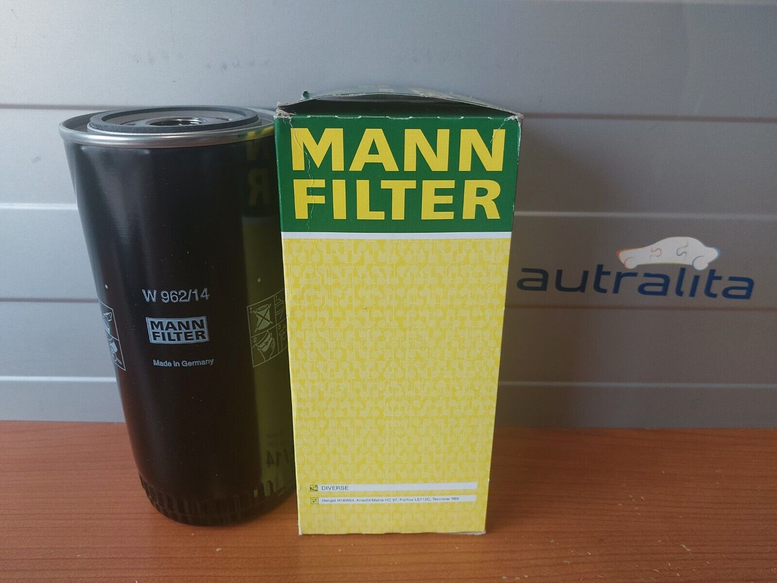 Oil Filter MANN-FILTER W962/14