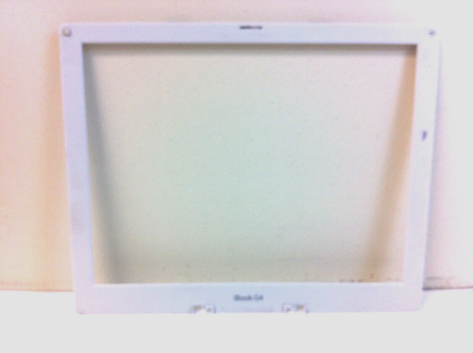 Apple iBook G4 A1133 2005 M9846LL/A 12" Front Screen Bezel White 815-7680-A 193 - Image 2 of 2