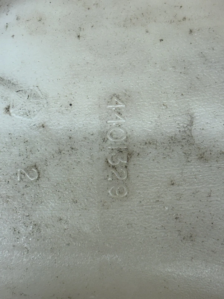 Dodge D100 D150 W100 1981 83 84 86 1987 Ram jarra de refrigerante depósito botella 4401329 Foto 3 de 4