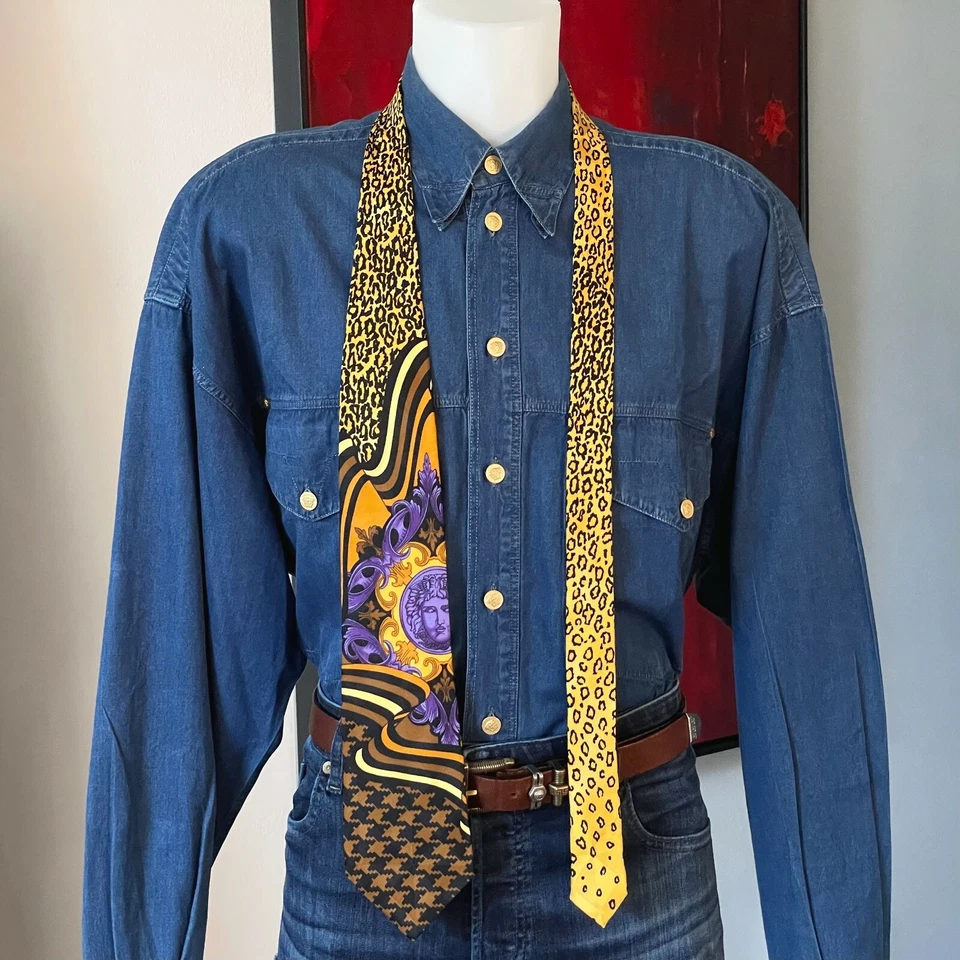 GIANNI VERSACE Corbata de Seda Animal Pata de Gallo Estampado Medusa Marrón Negro Morado Foto 2 de 4