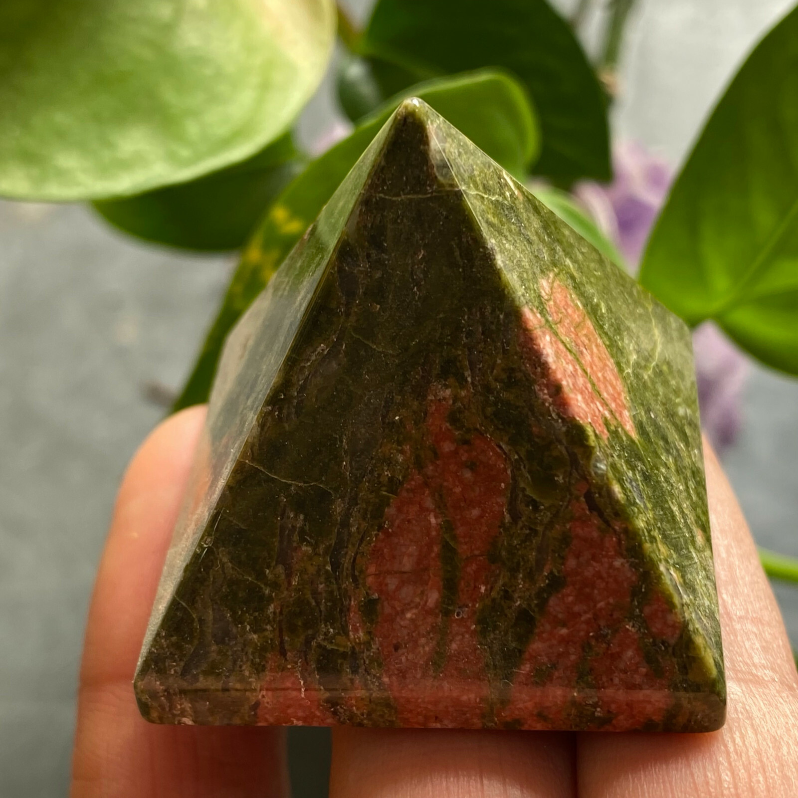 1PC Natural unakite Quartz Pyramid Carved Crystal Point Reiki healing 40mm
