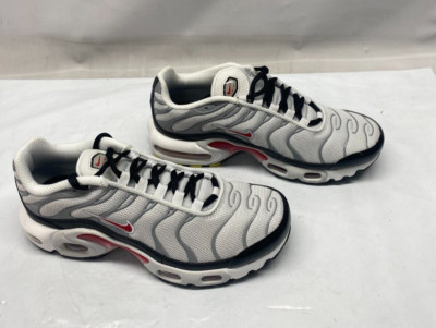 Nike Air Max Plus, Youth Size 4, Photon Dust/ Varsity Red, CD0609-017