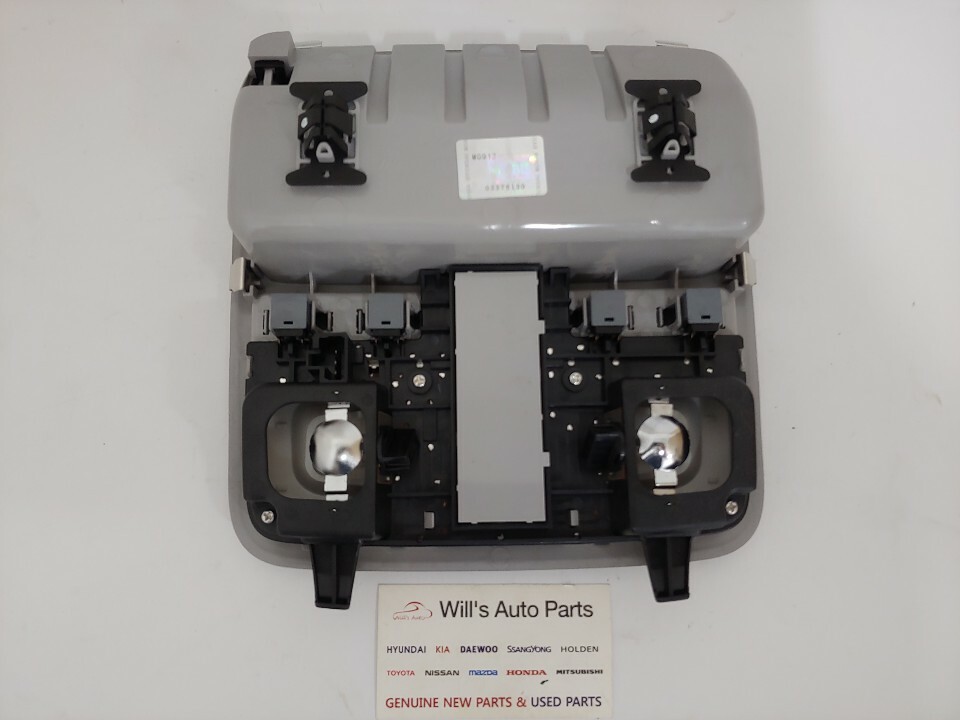 GENUINE NEW FRONT OVERHEAD CONSOLE LIGHT SUITS HYUNDAI ILOAD / IMAX 20072018 eBay