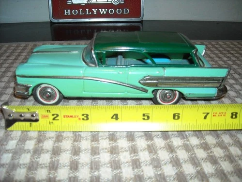 '' 1950'S JAPANESE TIN LITHO BANDAI 8'' 1958 BUICK WAGON"