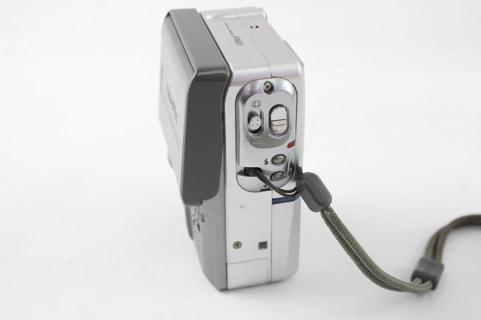 Fujifilm Finepix M603 Digital Compact Camera Working w/ Super EBC Fujinon Lens - Image 4 of 4