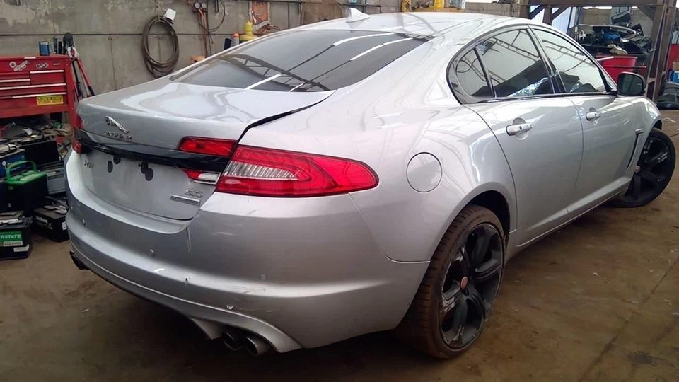 Passenger Right Caliper Front Xkr Red Fits 10-15 XK 6742574 - Image 2 of 4