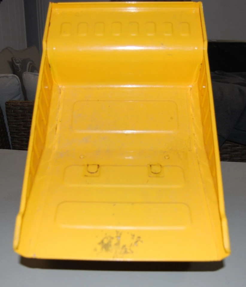 Buddy L Dump Truck 2005, Steel & Plastic, Stands Over 9" Tall, Lot D - Image 4 of 4