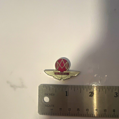 Aston Martin Owners Club mini Badge - Enamel