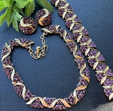 Vintage Signed CROWN TRIFARI Purple Rhinestone Necklace Bracelet Earrings Parure