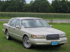 1997 Lincoln Town Car for Sale