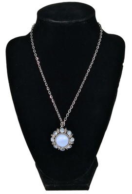 VTG Avon Moon Magic Blue Rhinestone Cabochon Silvertone Necklace