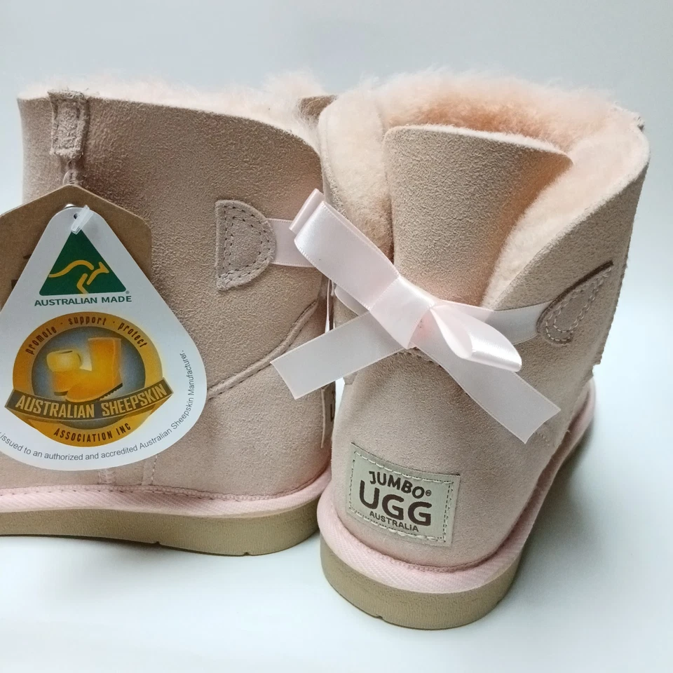 LADIES JUMBO UGG AUSTRALIA BOW PINK SIZE 7W SHEEPSKIN AQUA REPEL  - Image 2 of 4