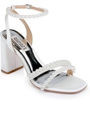 Badgley Mischka Feisty Pearl Block Heel in soft white satin size 7.5