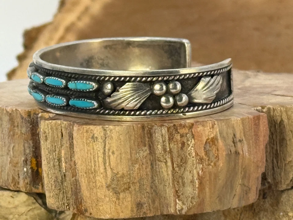 Dave & Celia Nieto Zuni Native Needlepoint Turquoise Cuff Bracelet--NLB25.20 - Image 4 of 4