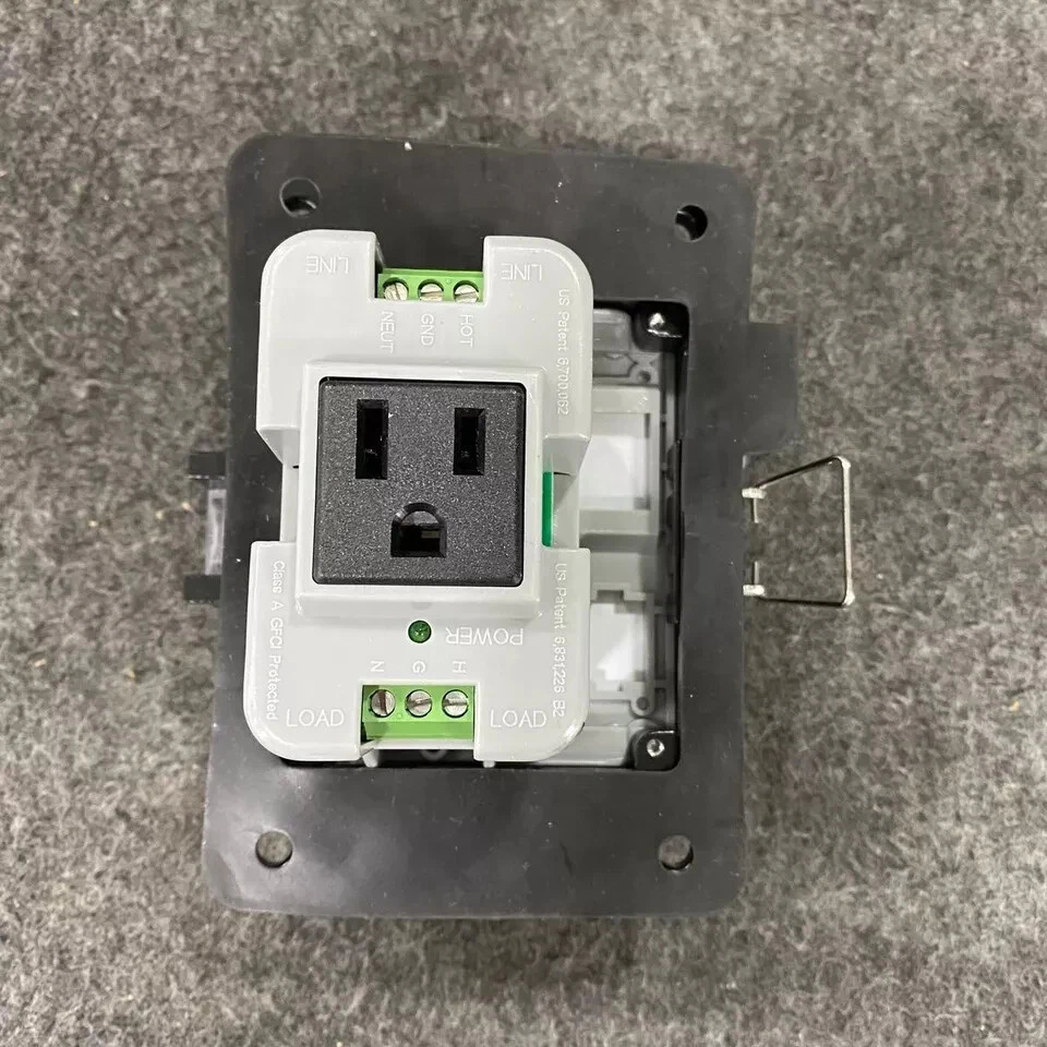 GRACE PORT H-RF0-K2 Panel Interface Connector GFCI Inside-Outlet 120 V AC 5A New - Image 3 of 4