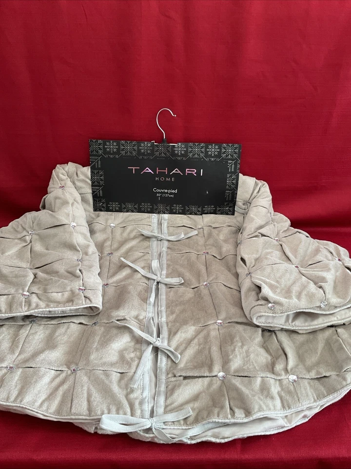 NEW TAHARI Home Tree Skirt Silver 50” Bejeweled Soft luxurious Velvet Silver - Image 2 of 4