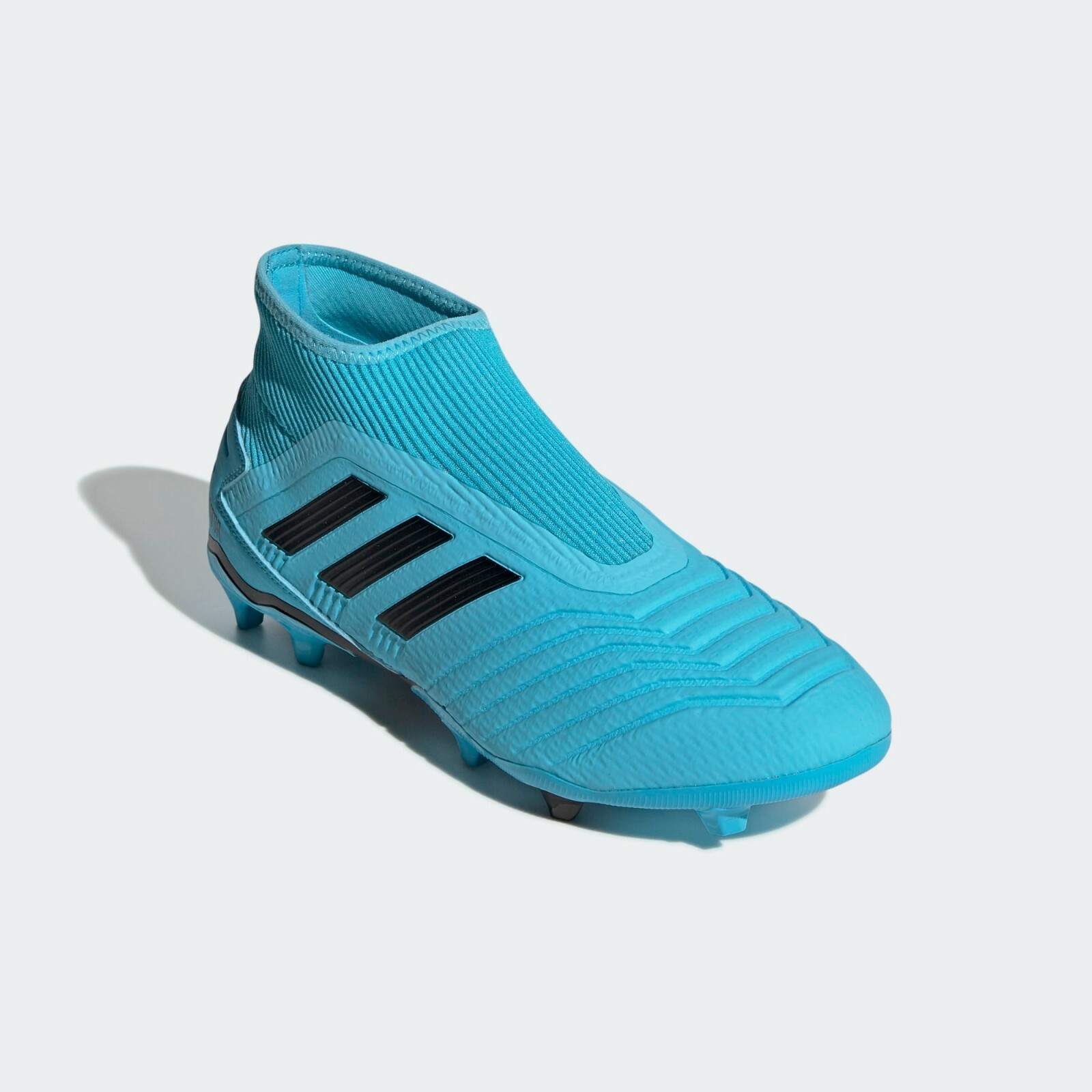 predator 19.3 laceless firm ground cleats
