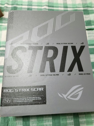 ASUS ROG Strix SCAR 16 i9 14900HX RTX 4080 32GB 2TB 240hz G634JZR 2024 RRP £3200 - Picture 2 of 8
