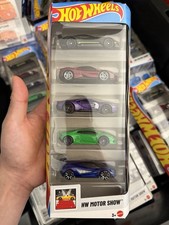 Hot Wheels HW Motor Show Pack of 5, Diecast Car Collection, Ferrari SF90