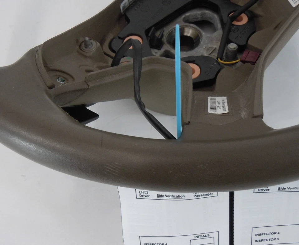 2010-2012 Mercedes-Benz GL450 Steering Driver Wheel W/ Controls OEM - Image 3 of 3