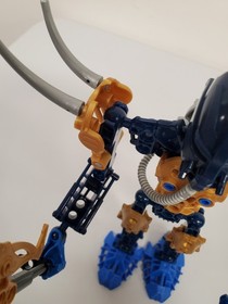 LEGO BIONICLE GLATORIAN - Tarix 8981 - COMPLETE - NO Manual Or Can