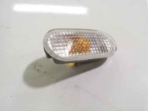 1852358 Seitenblinker (Kotflügelblinker) Vorne Linke 18-52358 Vo DE2734032-71