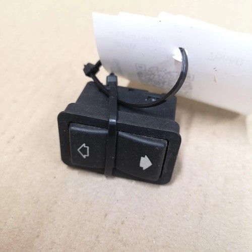 BMW 5 Touring E39 Fensterheber Schalter Vorne links 8368974 3.00 28703004