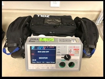 ZOLL E-SERIES Defibrillator Cardiac Monitor Travel Case And Lots of Accessories
