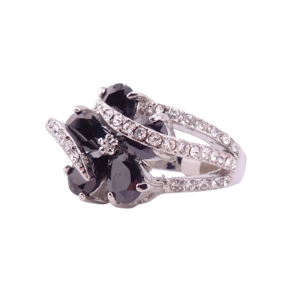 Anillo Arinna Negro Cristal Flor y Cristal Transparente Acento Tono Plateado Talla 8 Nuevo Con Etiquetas Foto 3 de 4