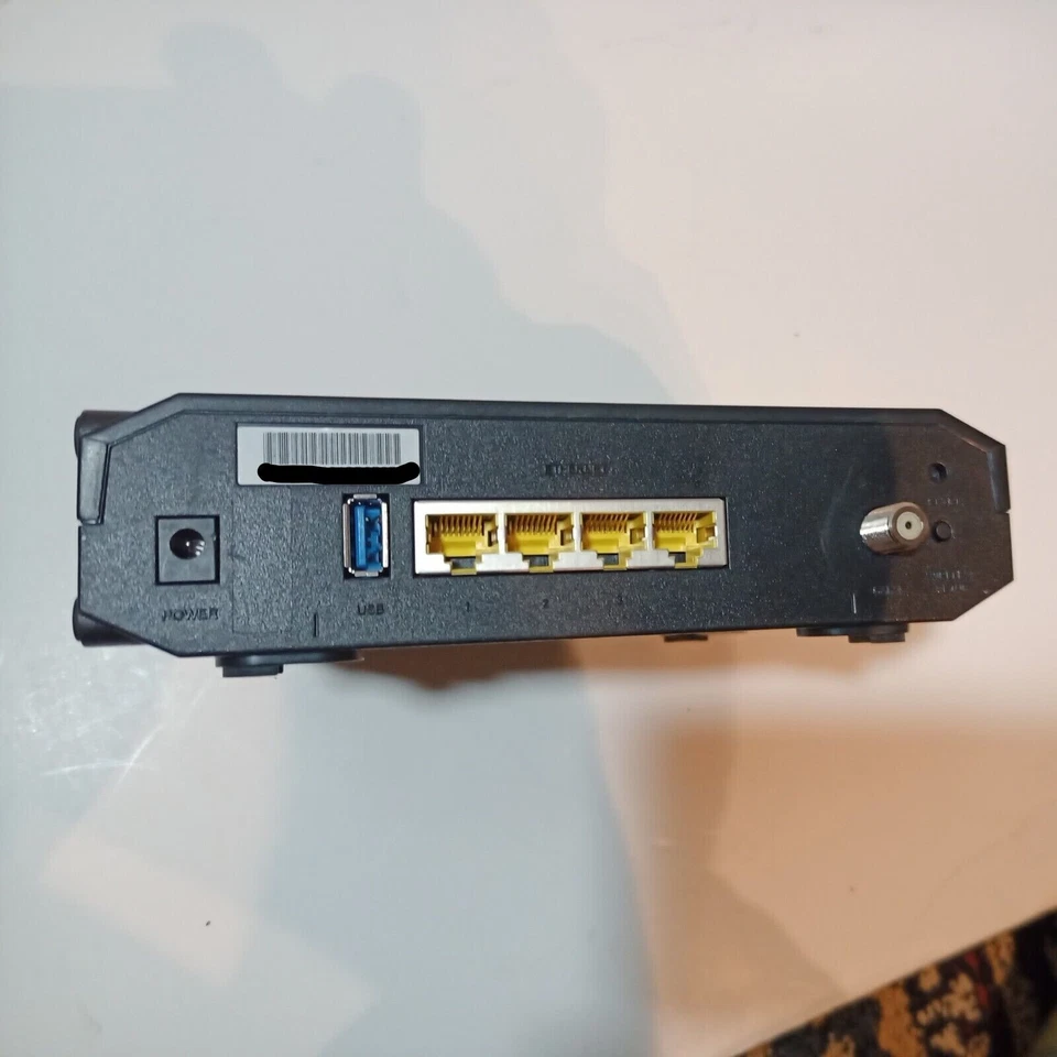 Cisco DPC3825 10 Mbps 4-Port Gigabit Wireless N Router | FREE Shipping! - Image 2 of 2