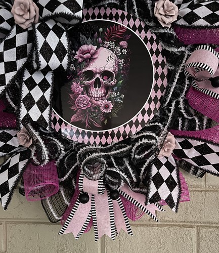 Halloween Skull Wreath For Front Door Spooky Handcrafted Skull Decor #1295 - Picture 2 of 13