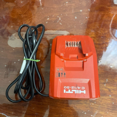 CHARGEUR HILTI C4 36-350 EUR 65,00 - FR
